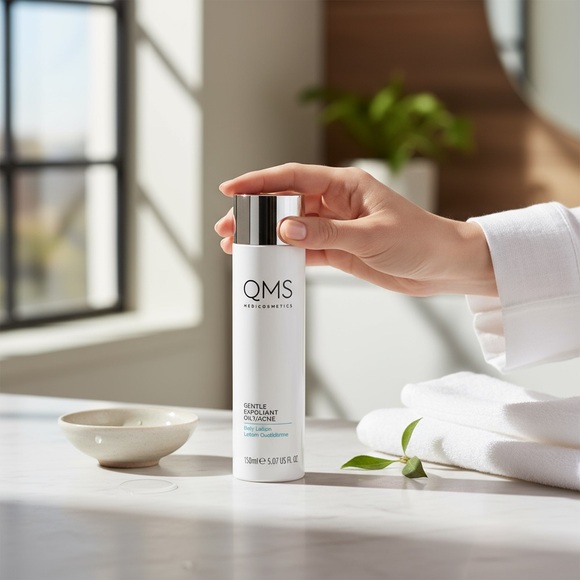 QMS Medicosmetics Gentle Exfoliant Oily/Acne Daily Lotion 150ml/5.07fl oz. - Picture 6 of 9